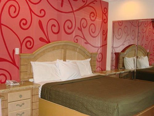 The Symphony Inn & Suites Хьюстон Экстерьер фото